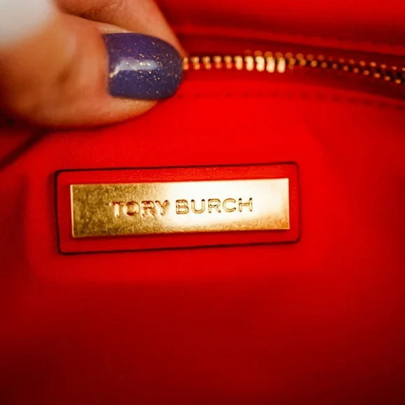 Tory Burch Fleming Convertible Shoulder Leather Bag in Brilliant Red - Picture 8 of 12